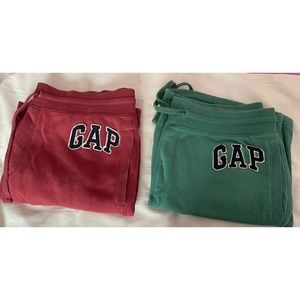 🌸✨Bundle of TWO EUC Men’s Gap Sweat Shorts Size Large